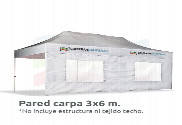 Parede da tenda com janela